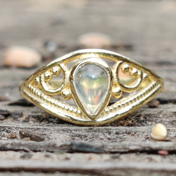Sterling Ethiopian opal ring - Picture 8 of 8